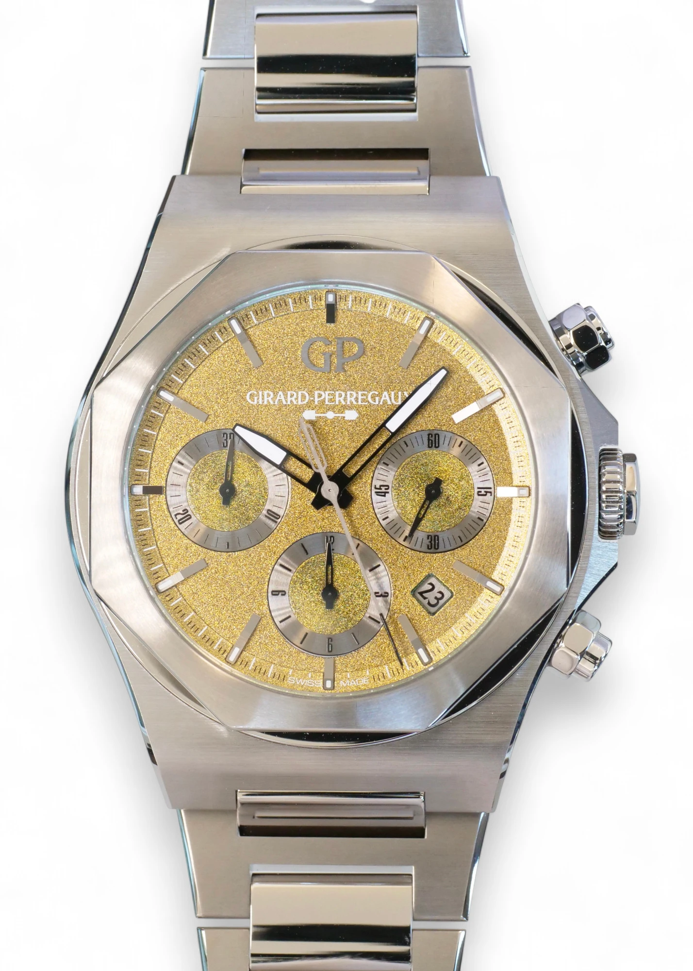 Girard-Perregaux Laureato Chronograph Aston Martin